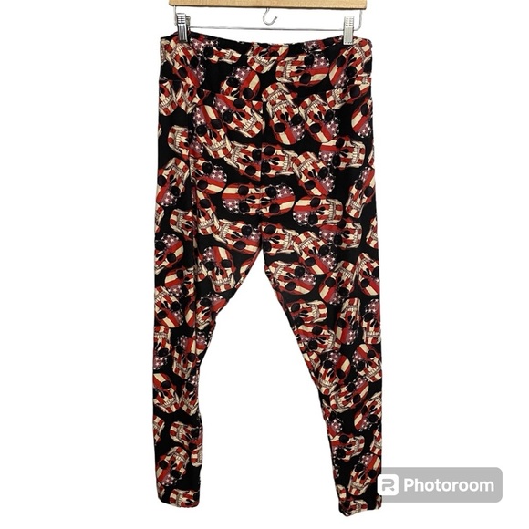 LuLaRoe LEGGINGS UNITED STRONG SUGAR SKULLS
FLAGS AMERICANA JULY 4TH RARE - Picture 2 of 8